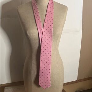 😄Bright pink Italian silk tie blue geometric pattern
